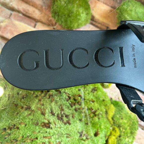 GUCCI Black Rubber Chain Flat Sandals SZ 40 (10US) - Picture 6 of 10